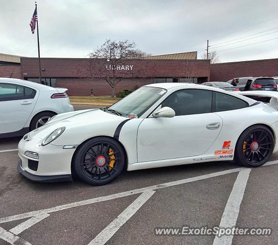 Porsche 911 GT3 spotted in Burnsville, Minnesota