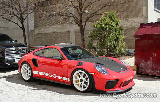 Porsche 911 GT3 spotted in Montreal, Canada