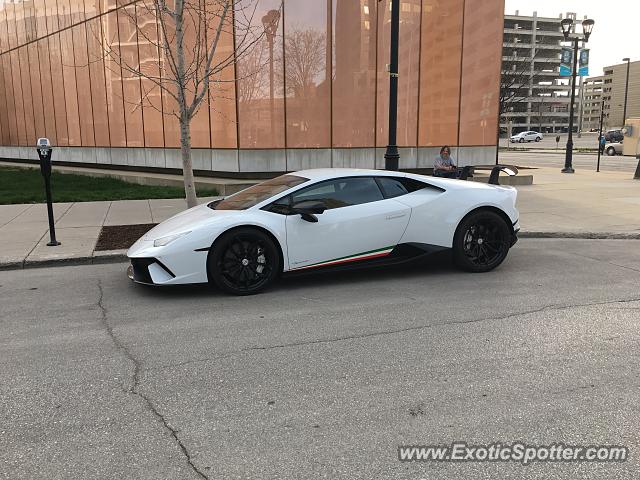 Lamborghini Huracan spotted in Des Moines, Iowa