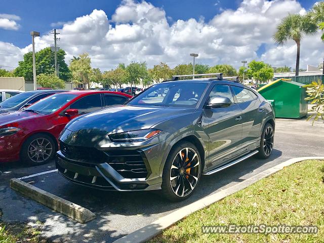 Lamborghini Urus spotted in Ft Lauderdale, Florida