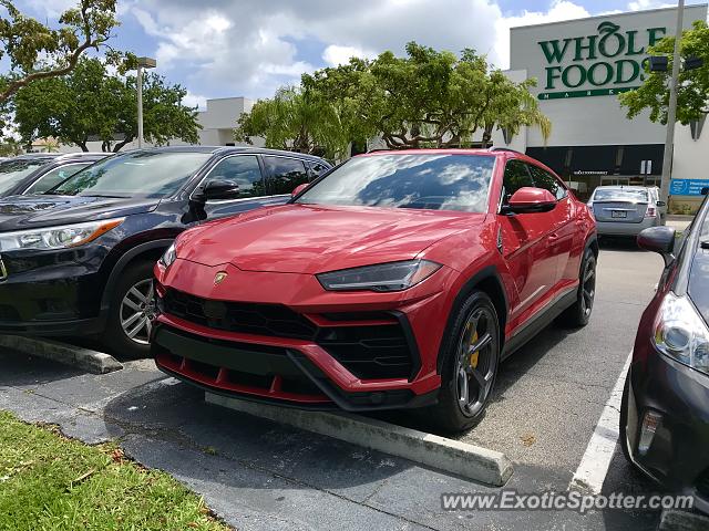 Lamborghini Urus spotted in Ft Lauderdale, Florida