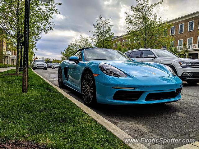Porsche Cayman GT4 spotted in Columbus, Ohio