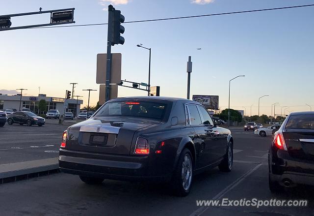 Rolls-Royce Phantom spotted in Albuquerque, New Mexico