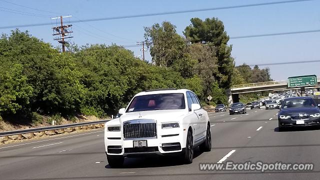 Rolls-Royce Cullinan spotted in Encino, California