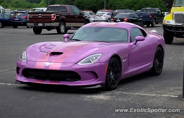 Dodge Viper spotted in Somewhere in, Ohio