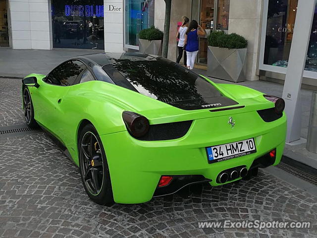 Ferrari 458 Italia spotted in Istanbul, Turkey