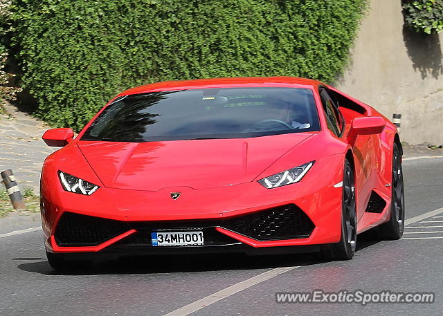 Lamborghini Huracan spotted in Istanbul, Turkey
