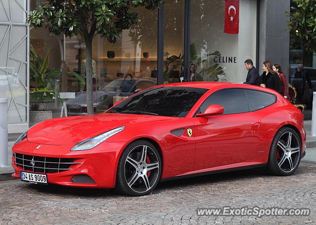 Ferrari FF spotted in Istanbul, Turkey