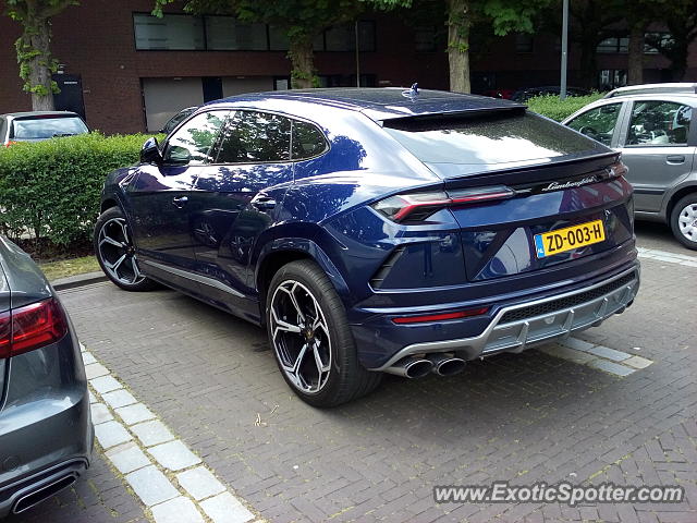 Lamborghini Urus spotted in Papendrecht, Netherlands