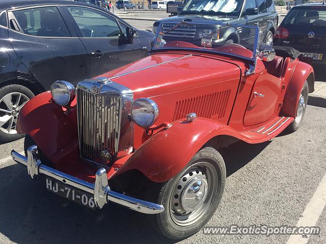 Other Vintage spotted in Faro, Portugal