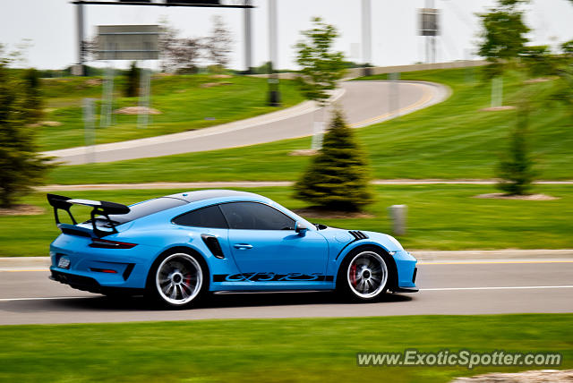 Porsche 911 GT3 spotted in Prior Lake, Minnesota