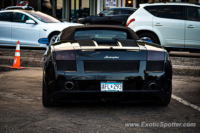 Lamborghini Gallardo spotted in Wayzata, Minnesota