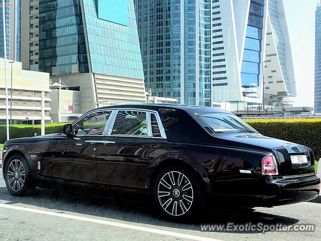 Rolls-Royce Phantom spotted in Abu dhabi, United Arab Emirates