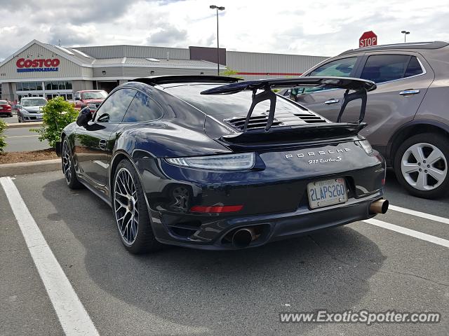 Porsche 911 Turbo spotted in Peterborough ON, Canada