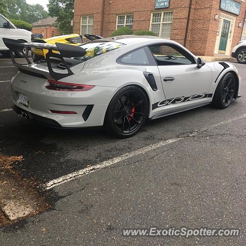 Porsche 911 GT3 spotted in Great Falls, Virginia