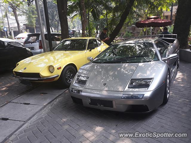 Lamborghini Diablo spotted in Jakarta, Indonesia