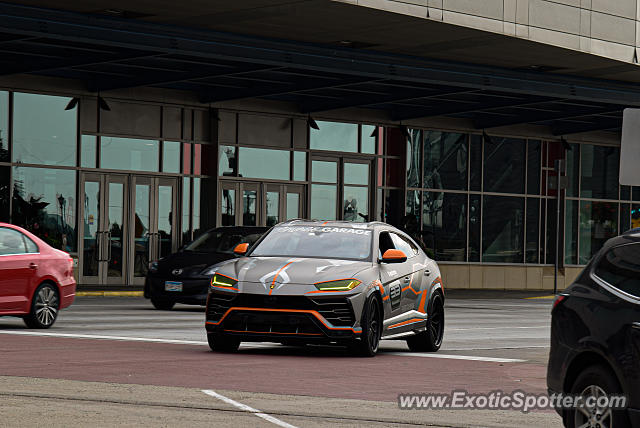 Lamborghini Urus spotted in Saint Paul, Minnesota
