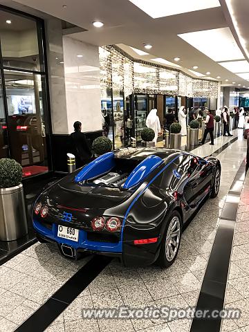 Bugatti Veyron spotted in Dubai, United Arab Emirates