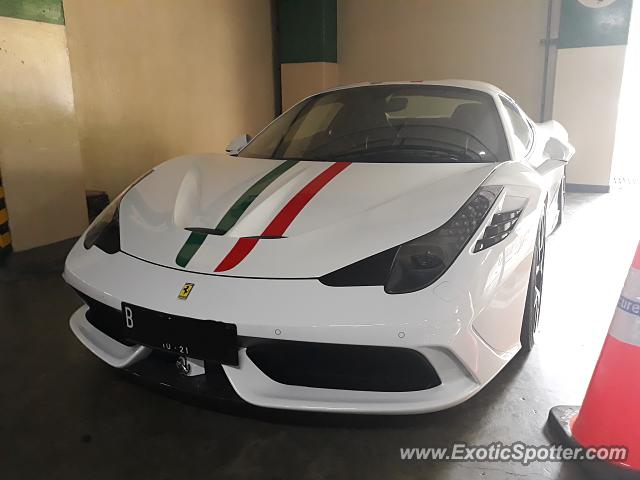 Ferrari 458 Italia spotted in Jakarta, Indonesia