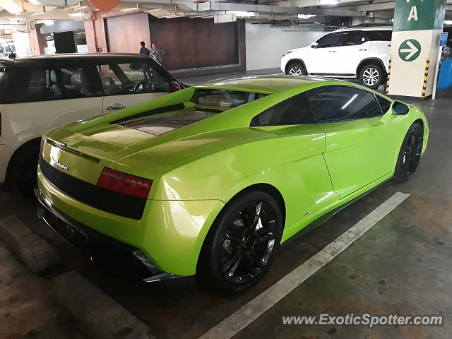Lamborghini Gallardo spotted in Jakarta, Indonesia