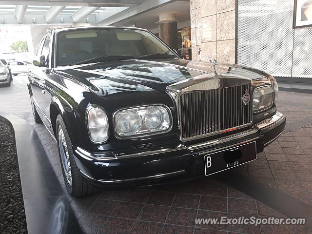 Rolls-Royce Silver Seraph spotted in Jakarta, Indonesia