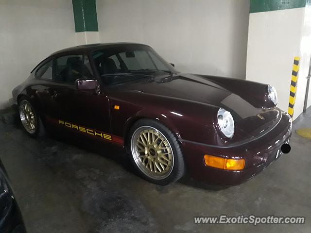 Porsche 911 spotted in Jakarta, Indonesia