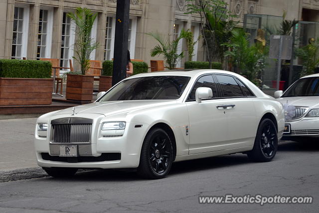 Rolls-Royce Ghost spotted in Montréal, Canada