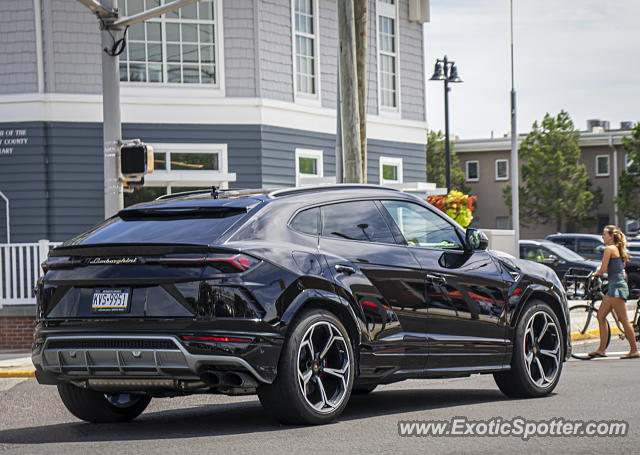 Lamborghini Urus spotted in Stone Harbor, New Jersey
