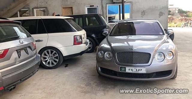 Bentley Flying Spur spotted in Lahore, Pakistan