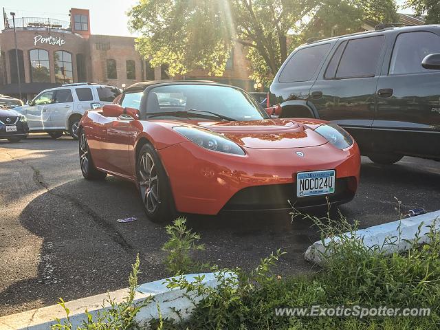 Tesla Roadster spotted in Stillwater, Minnesota