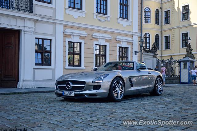 Mercedes SLS AMG spotted in Dresden, Germany