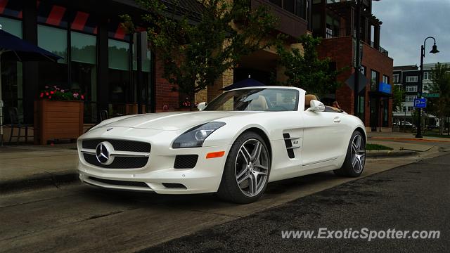 Mercedes SLS AMG spotted in Wayzata, Minnesota
