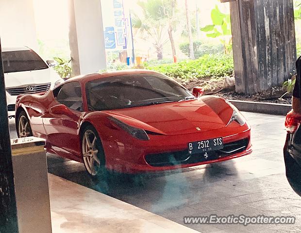 Ferrari 458 Italia spotted in Surabaya, Indonesia