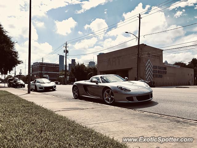 Porsche Carrera GT spotted in Houston, Texas