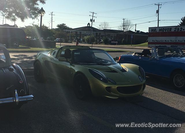 Lotus Elise spotted in Mequon, Wisconsin