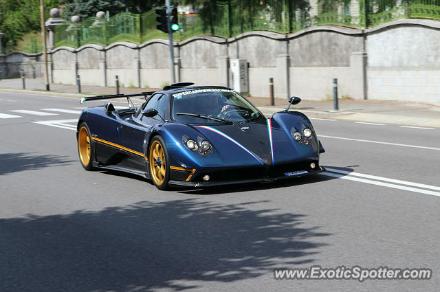 Pagani Zonda spotted in Como, Italy