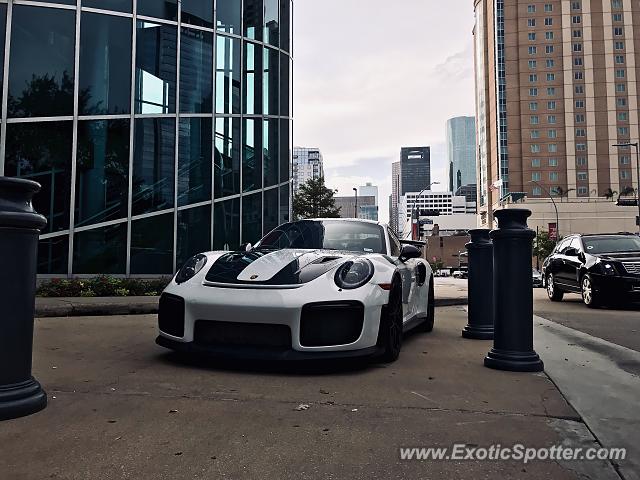Porsche 911 GT2 spotted in Houston, Texas
