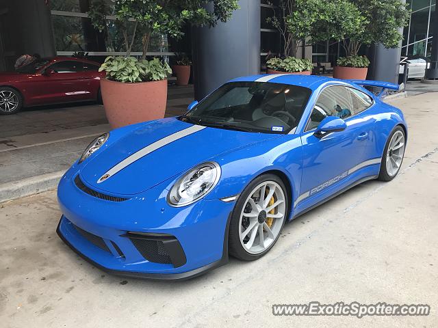 Porsche 911 GT3 spotted in Houston, Texas