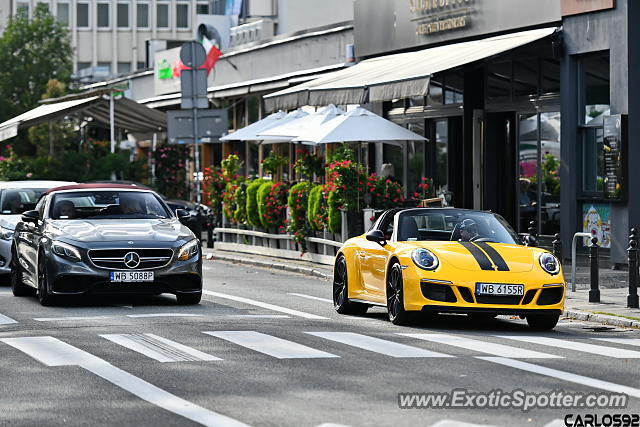 Porsche 911 spotted in Warsaw, Poland