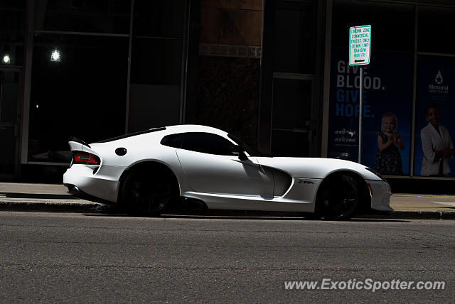 Dodge Viper spotted in Minneapolis, Minnesota