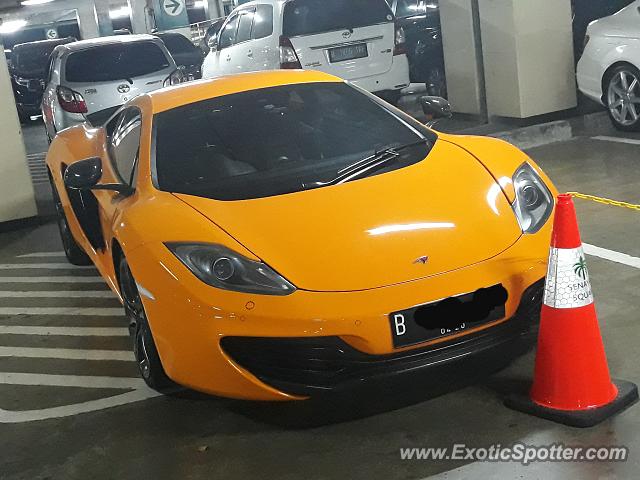 Mclaren MP4-12C spotted in Jakarta, Indonesia