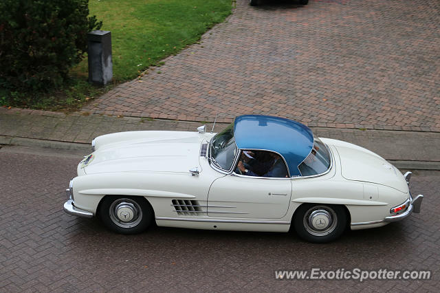 Mercedes 300SL spotted in Nederokkerzeel, Belgium