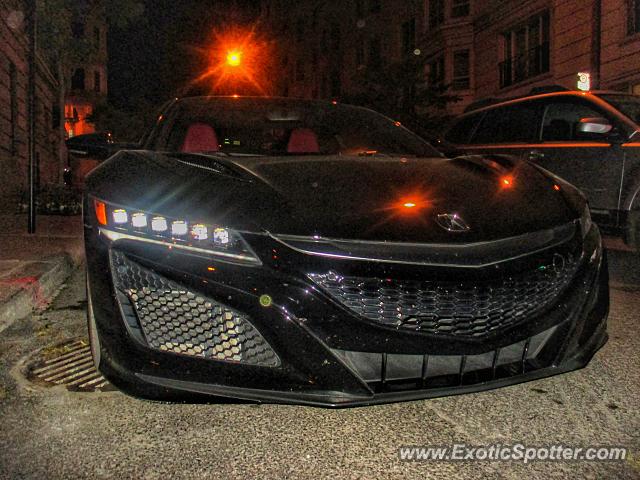 Acura NSX spotted in Montreal, Canada