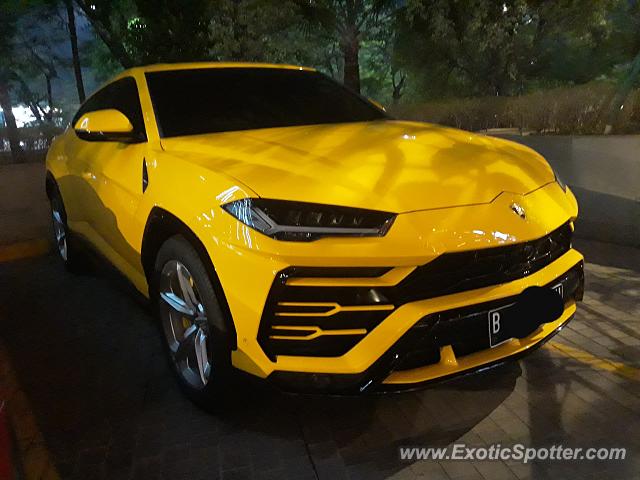 Lamborghini Urus spotted in Jakarta, Indonesia