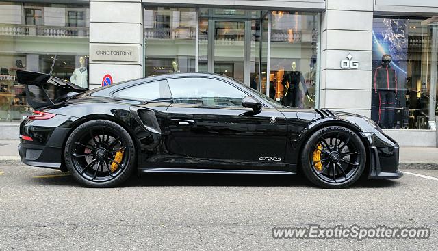 Porsche 911 GT2 spotted in Zurich, Switzerland