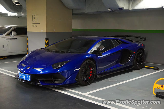 Lamborghini Aventador spotted in Shanghai, China