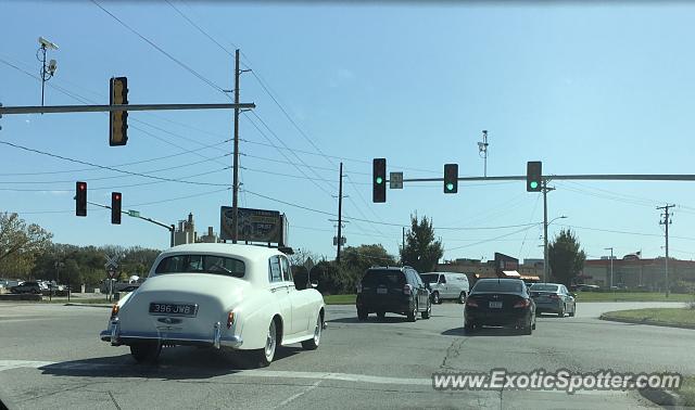 Rolls-Royce Silver Cloud spotted in Des Moines, Iowa