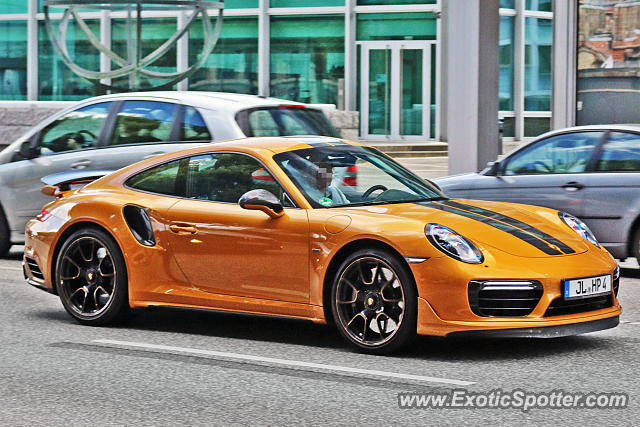 Porsche 911 Turbo spotted in Hamburg, Germany