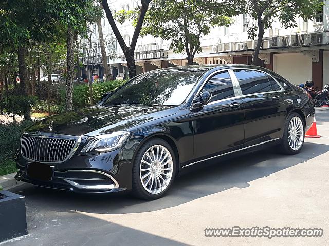 Mercedes Maybach spotted in Serpong, Indonesia