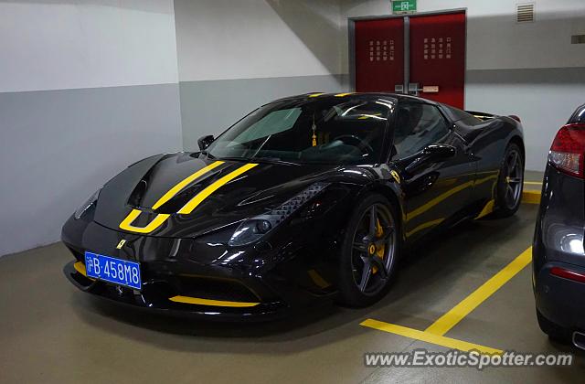 Ferrari 458 Italia spotted in Shanghai, China